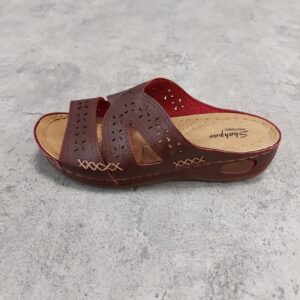 صندل طبی زنانه مدل تیراژه 118 پشت چرم شهپر (رنگ زرشکی)